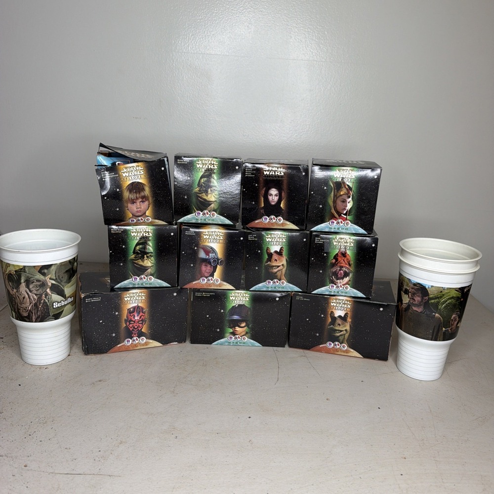 Lot Of 14 Star Wars Episode 1 Taco Bell Toys With Boxes And Cups Phantom Menace